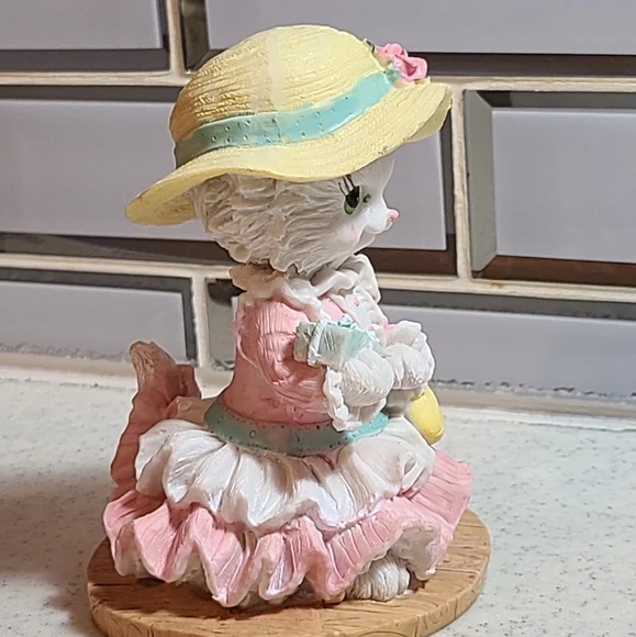 Victorian Kitten Figurine super cute Knick knack - Picture 7 of 11